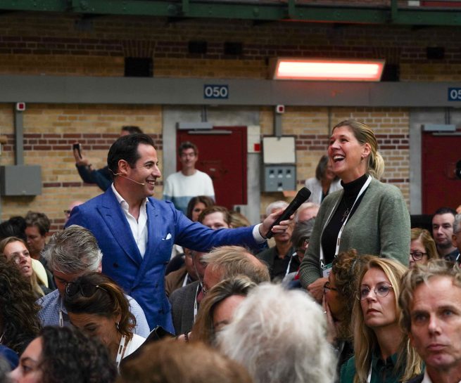 Live congres DNA: Uitdaging, inspiratie en kennisdeling voor leden.